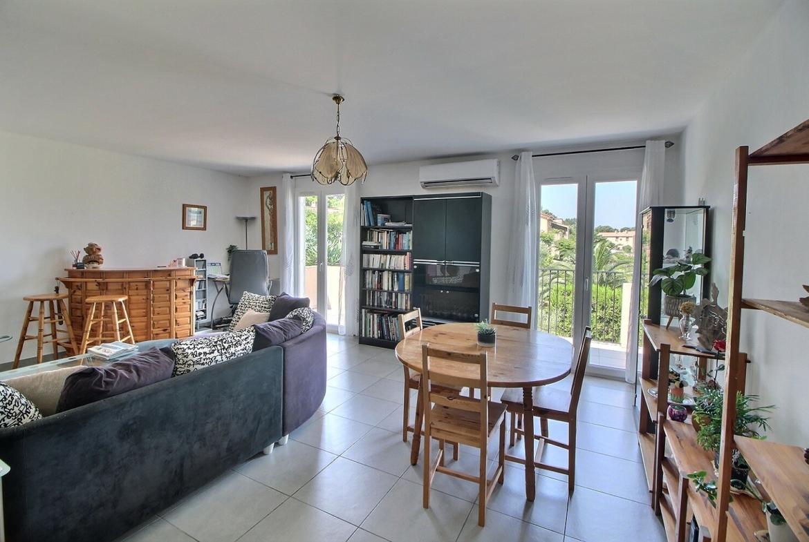 exposio_0_living_room_132553930