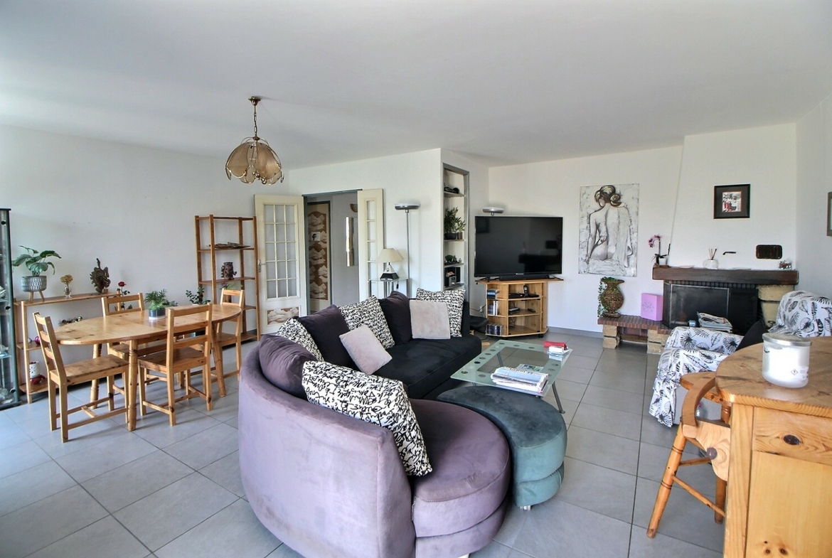 exposio_0_living_room_132553932