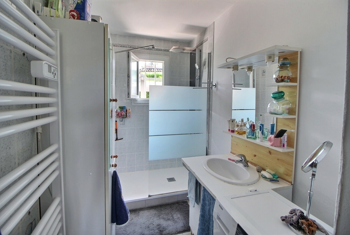 exposio_0_master_bathroom_132553938
