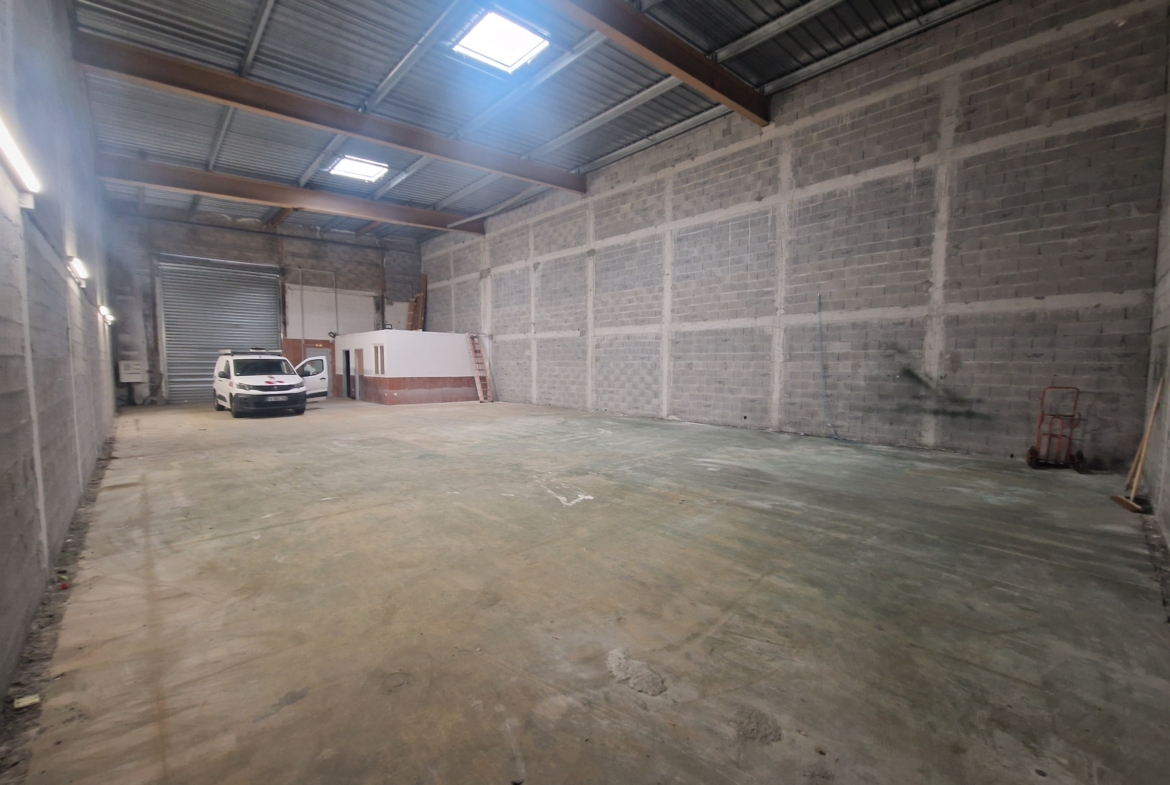 achat hangar dépôt ajaccio