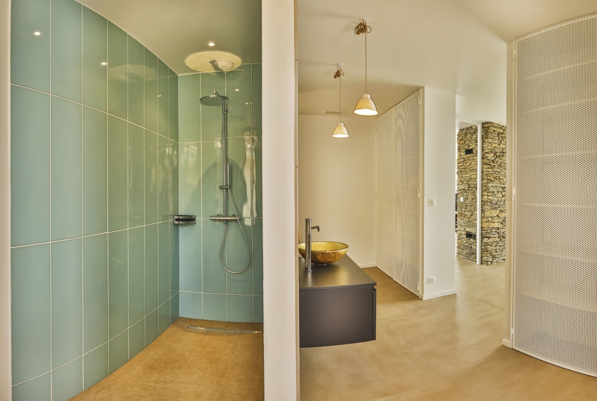 64_19.04_VILLA_CARGESE