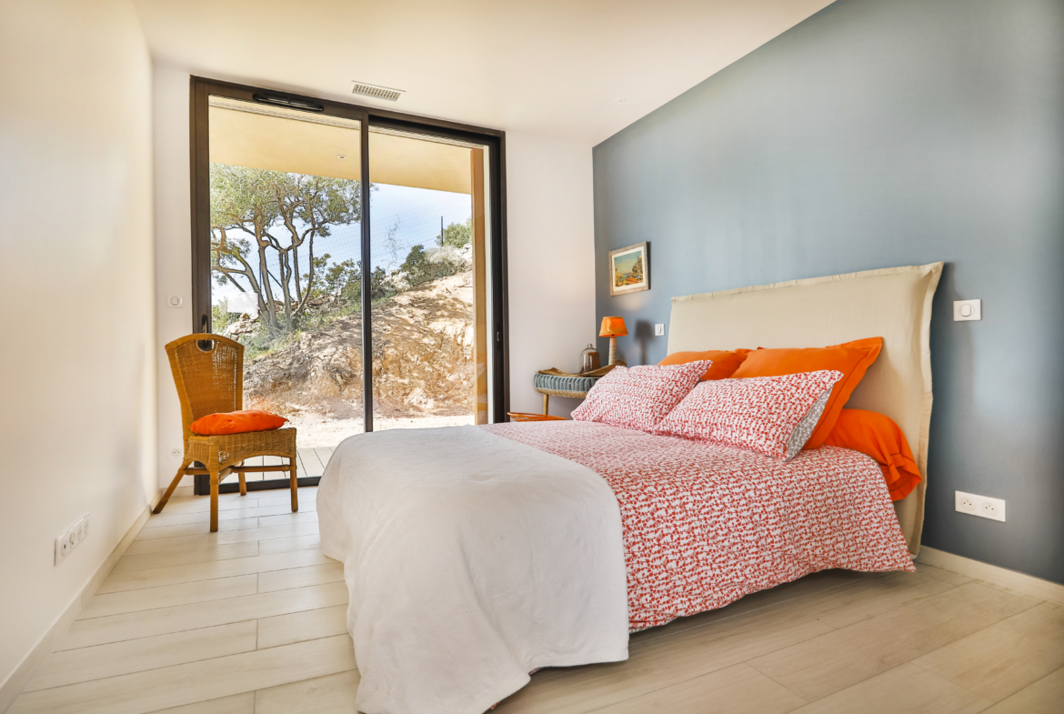 88_19.04_VILLA_CARGESE