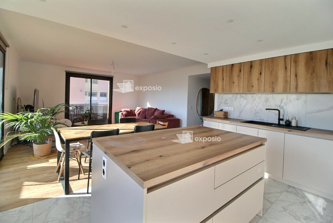 séjour cuisine équipée