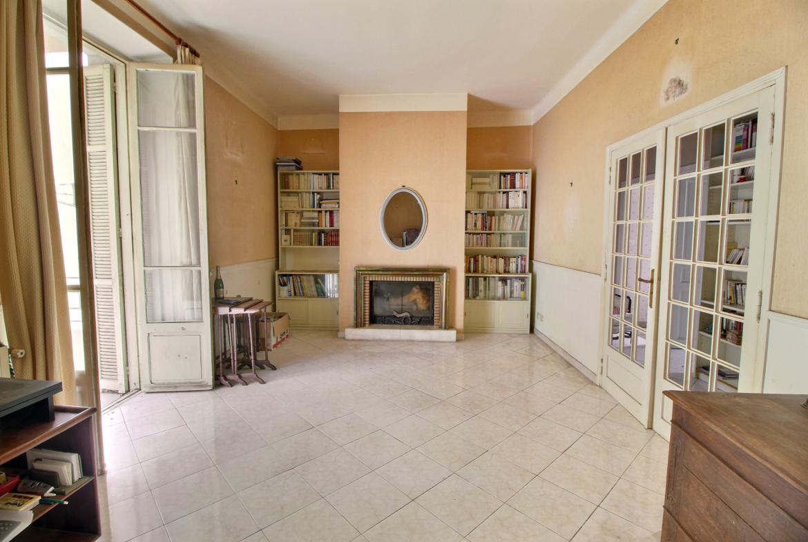 Vente F4 cours grandval ajaccio