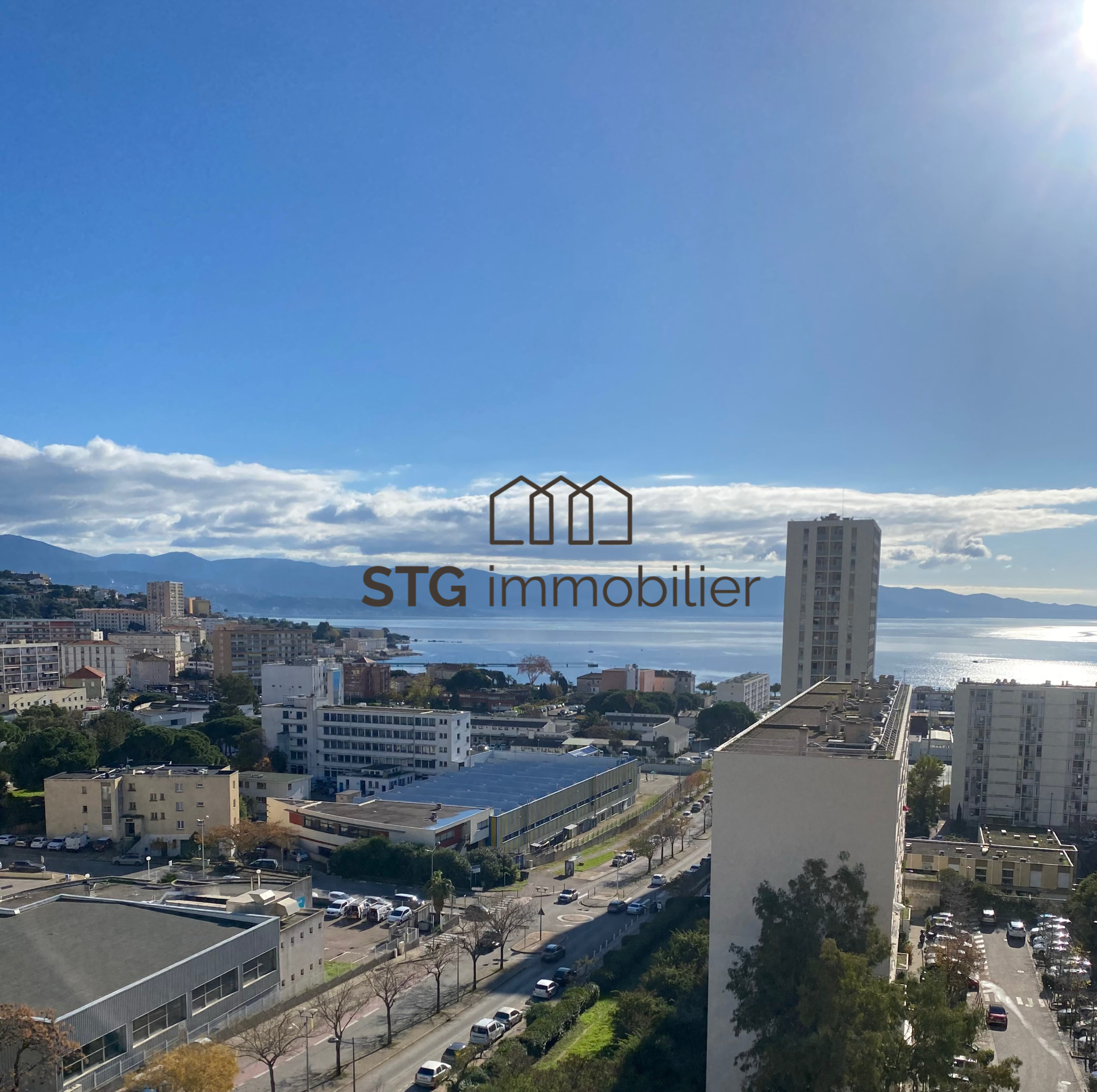 photo_917c81f25a2f3f10f60f1d5e455e494d-88436-0.jpg EXCLUSIVITÉ – T4 vue mer entrée de ville Ajaccio
