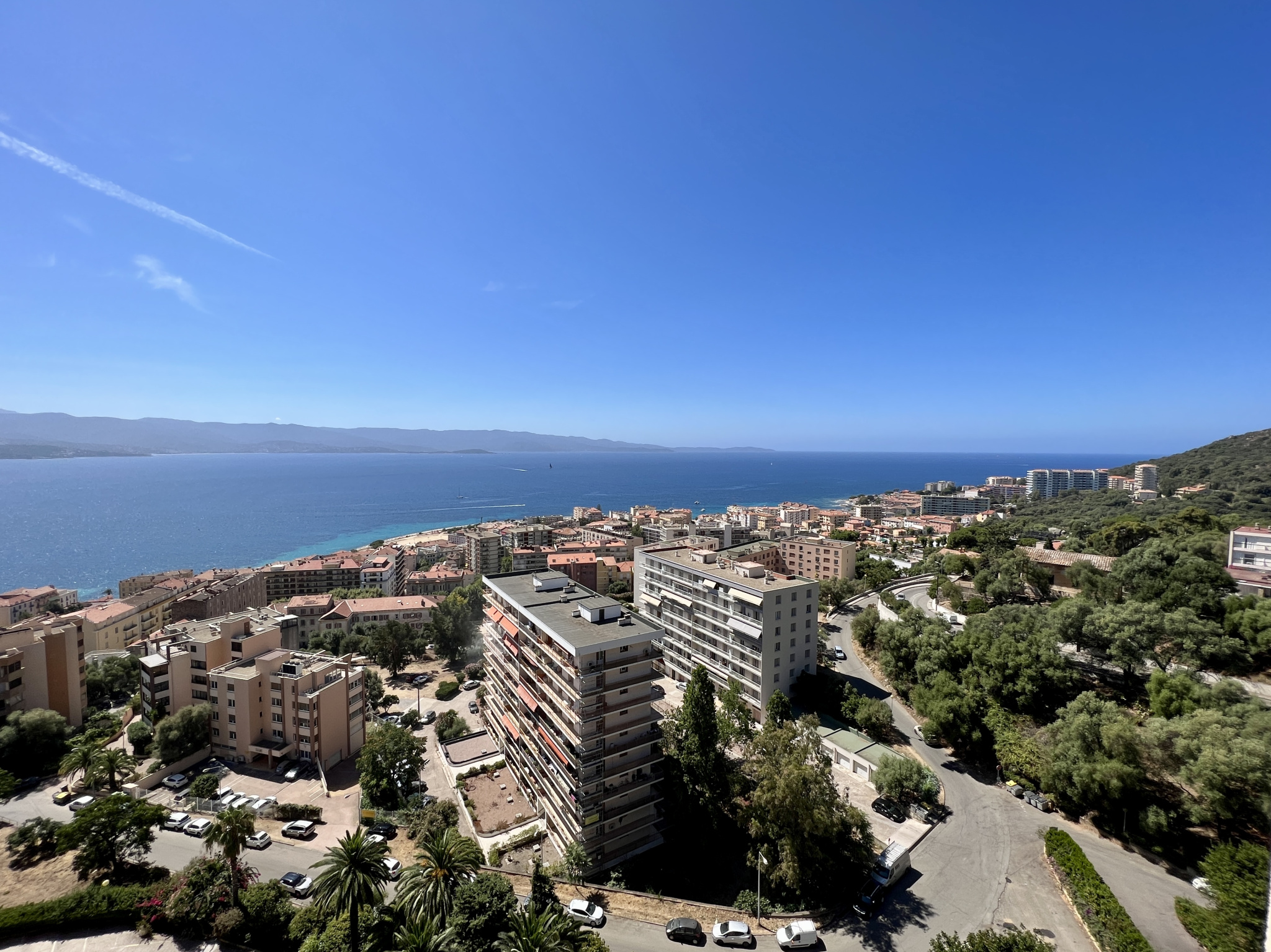 Exclusivité vente appartement F3/4 dernier étage Ajaccio Bal