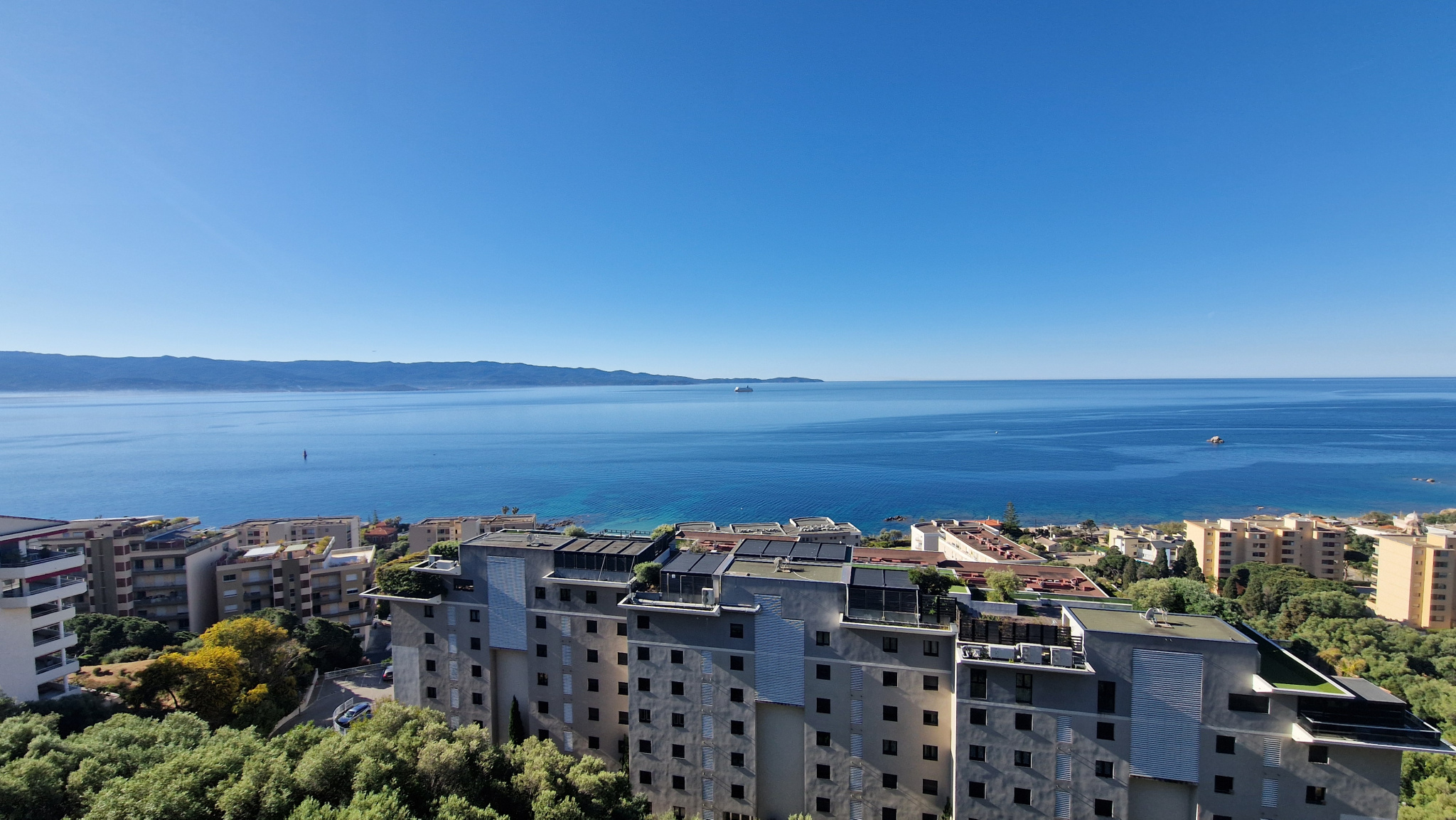 Exclusivité vente appartement duplex sanguinaires