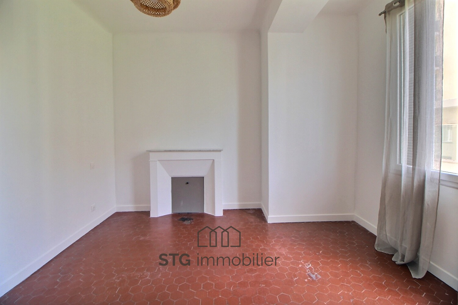 Appartement F4 à Ajaccio (Cours Napoléon) à vendre – photo 4 – STG Immobilier