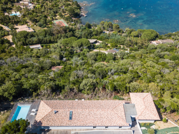 Villa de vacances à louer à Coti-Chiavari, piscine et vue mer – STG Immobilier