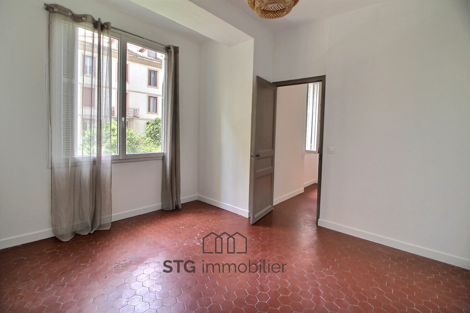 Appartement F4 à Ajaccio (Cours Napoléon) à vendre – photo 5 – STG Immobilier