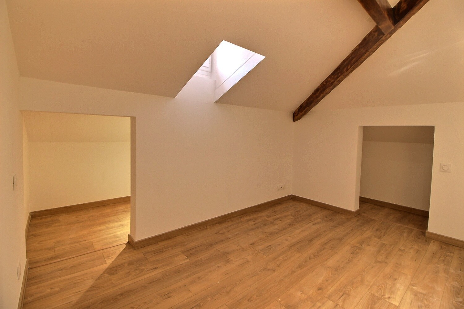 Appartement T2 rénové à Ajaccio, centre-ville, à vendre – photo 4 – STG Immobilier