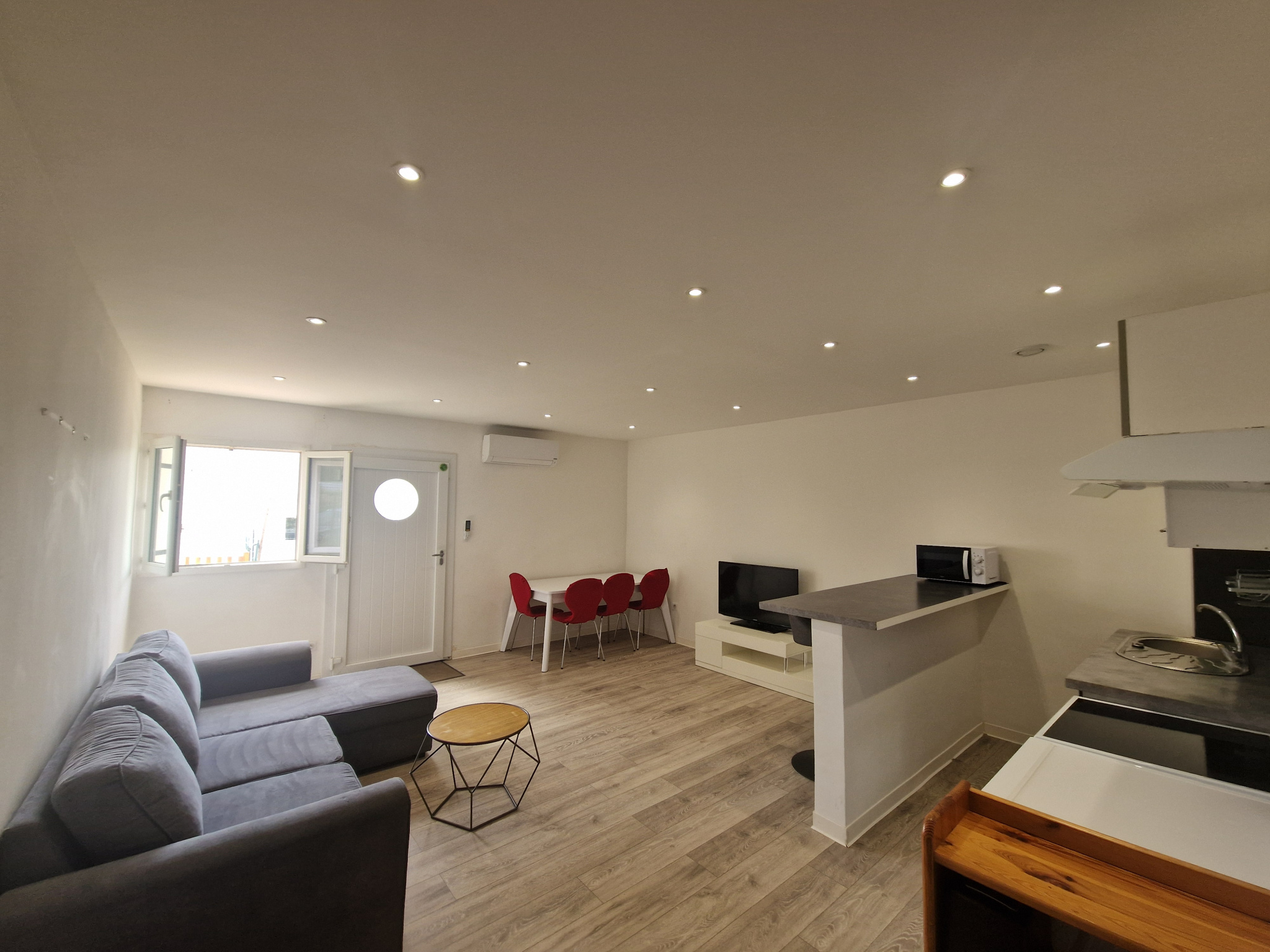 Vente appartement f2 entrée de ville ajaccio secteur baléone