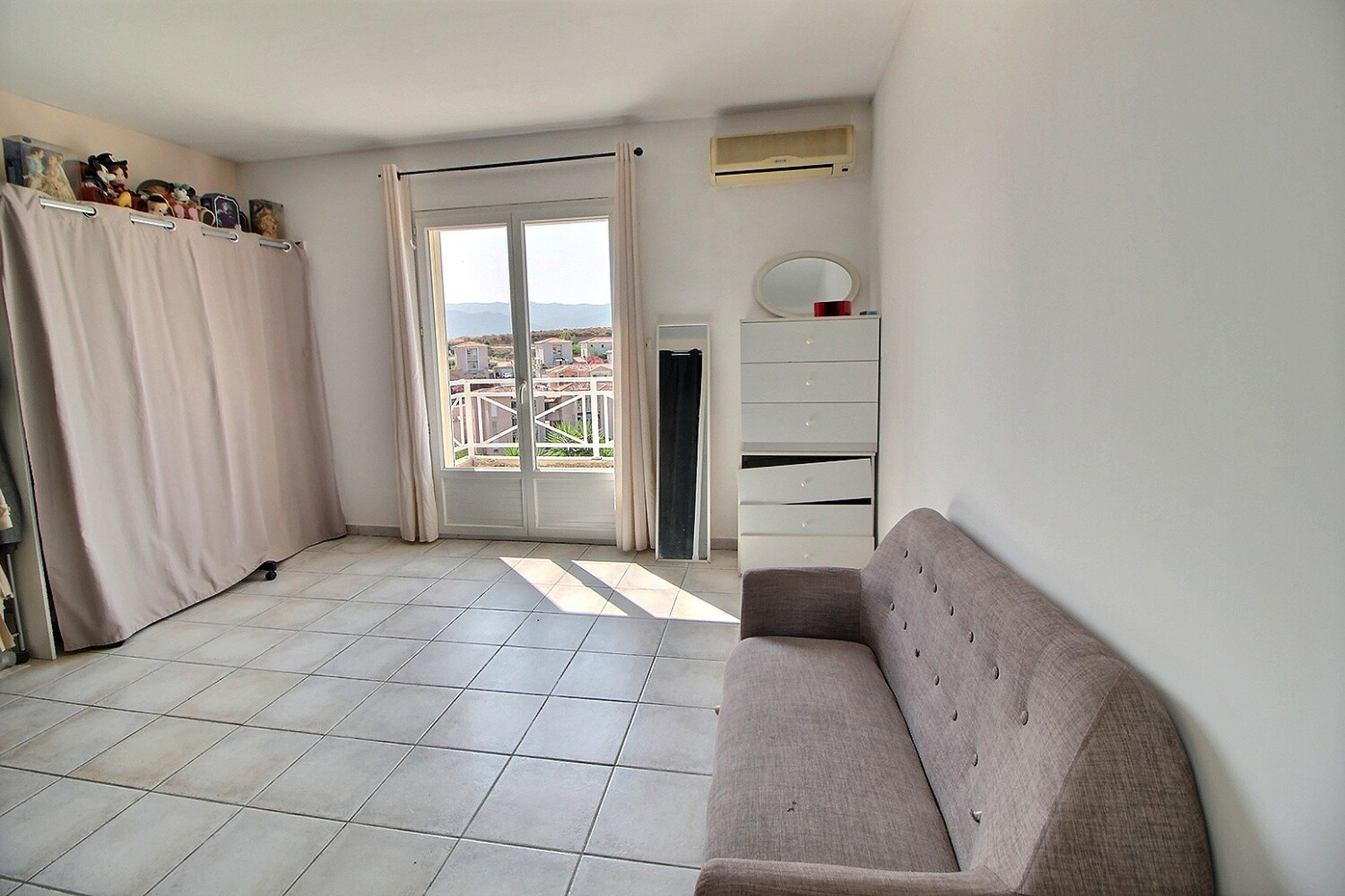Vente maison T4 en duplex + T3 indépendant Vazzio