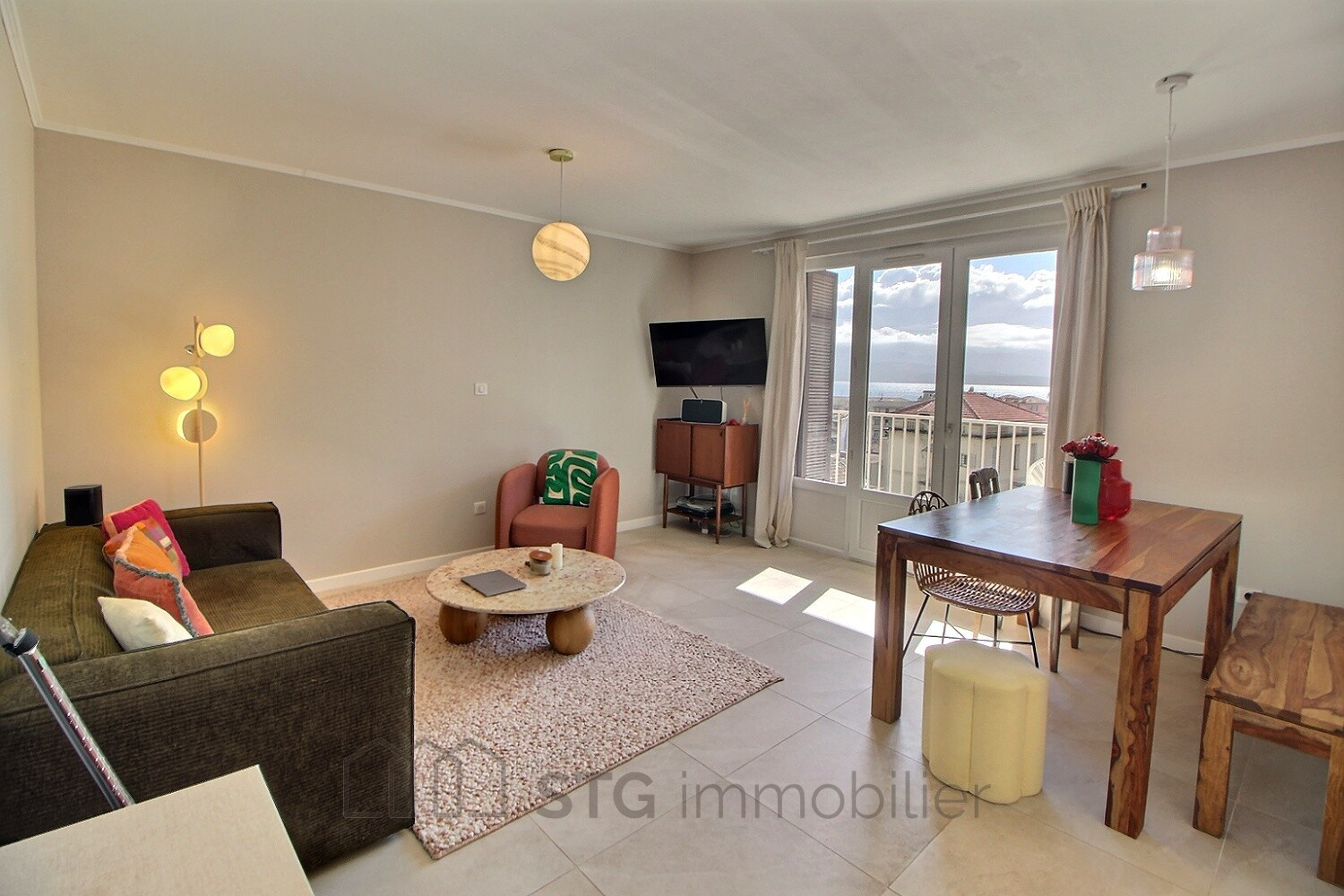 Appartement T3 avec terrasse à vendre à Ajaccio, Biancarello – STG Immobilier