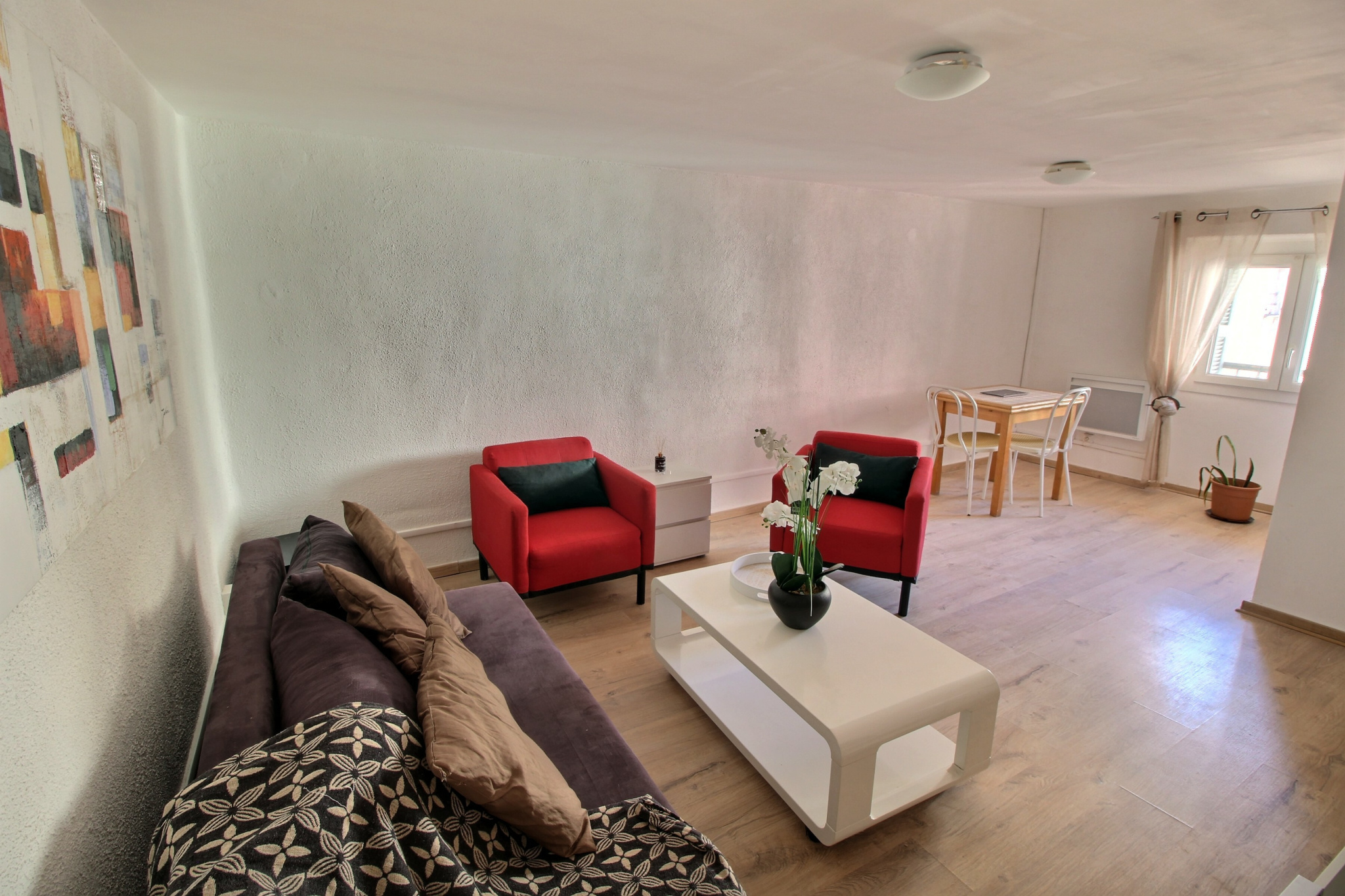 Location studio meublé avec coin nuit – Rue fesch à Ajaccio