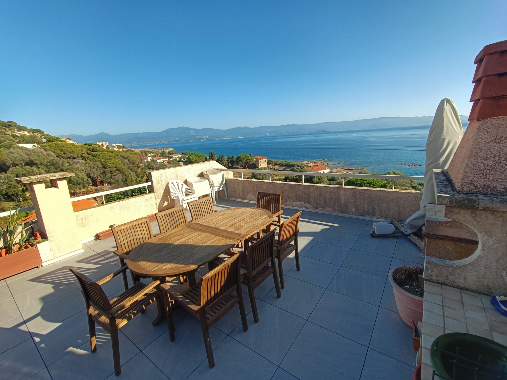 F4 toit terrasse barbicaja