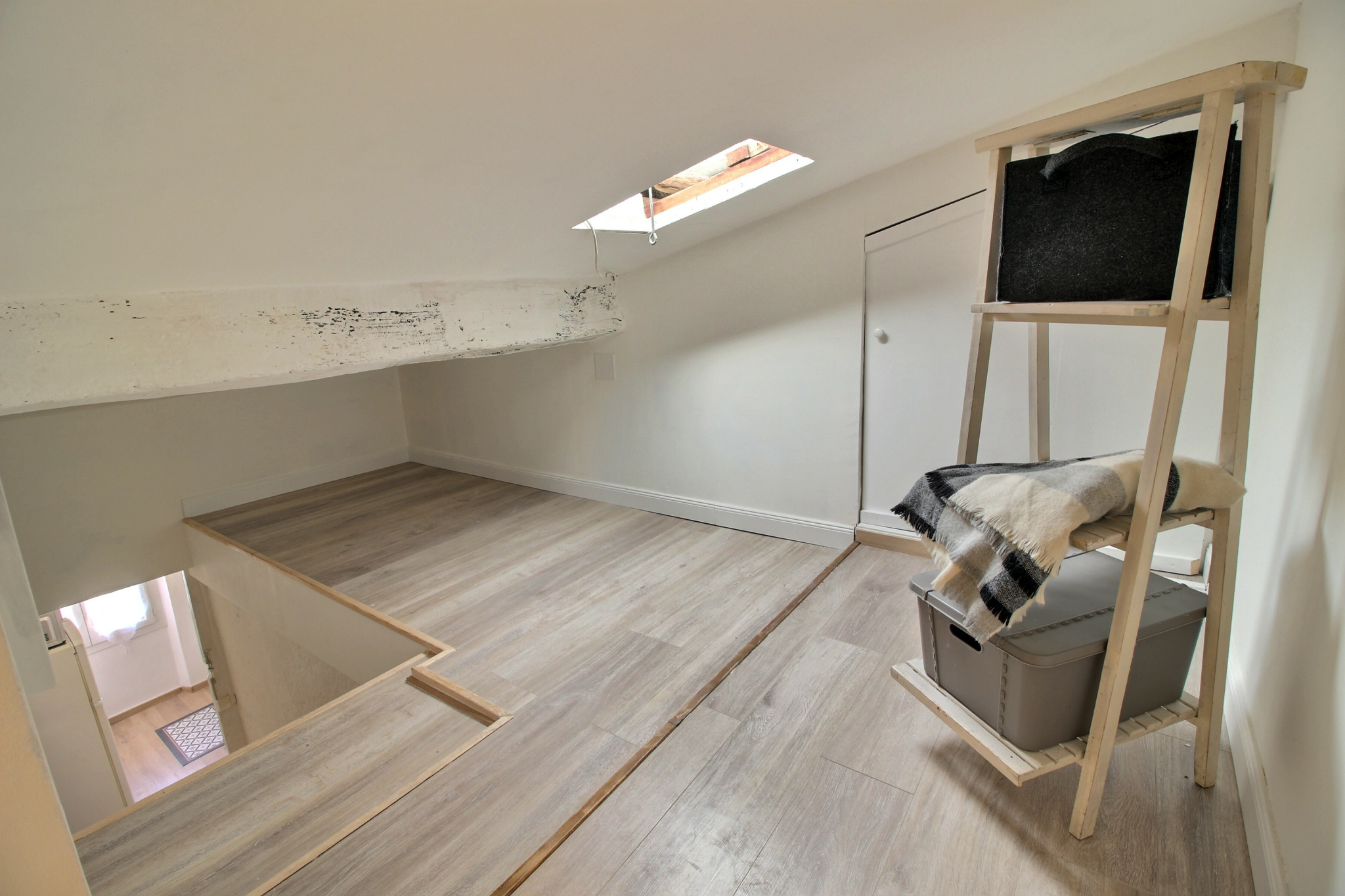 Location studio meublé avec coin nuit – Rue fesch à Ajaccio