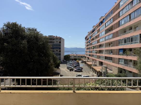Exclusivité vente appartement F2 Parc Berthault