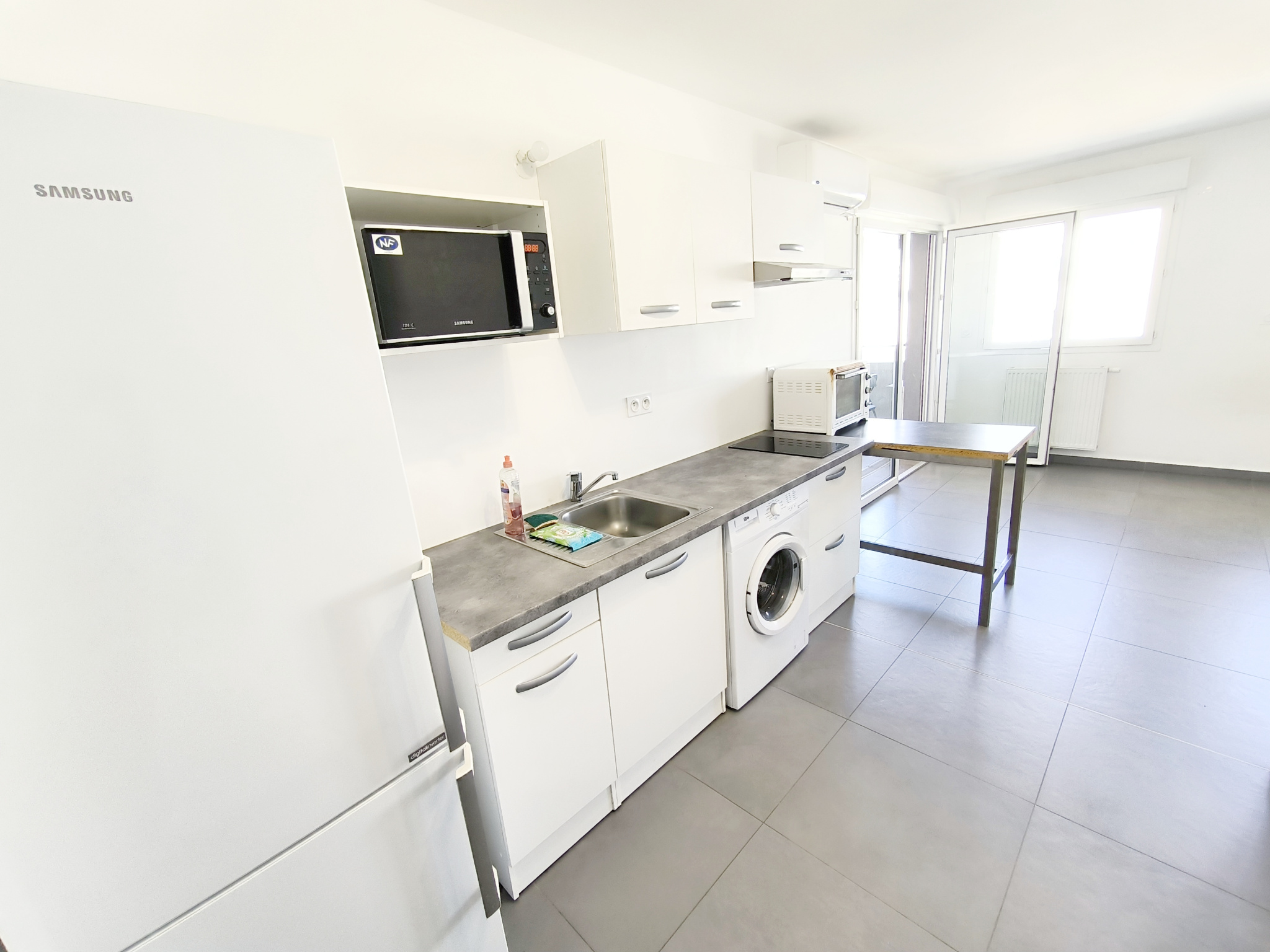 Grand studio de 29 m² à louer proche rocade, Ajaccio – STG Immobilier
