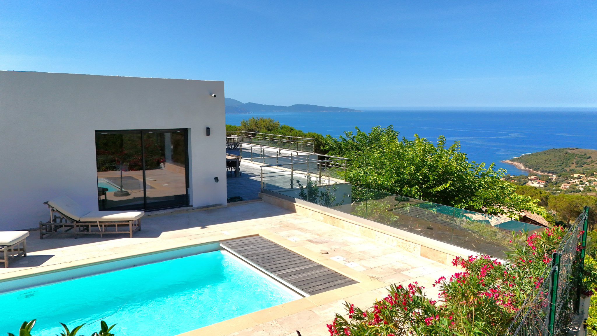 Villa vue mer 180° à Sagone à vendre – photo 2 – STG Immobilier