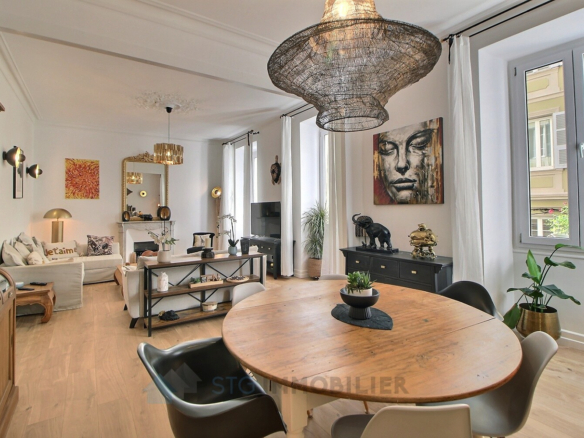 Appartement F4 hyper centre ville