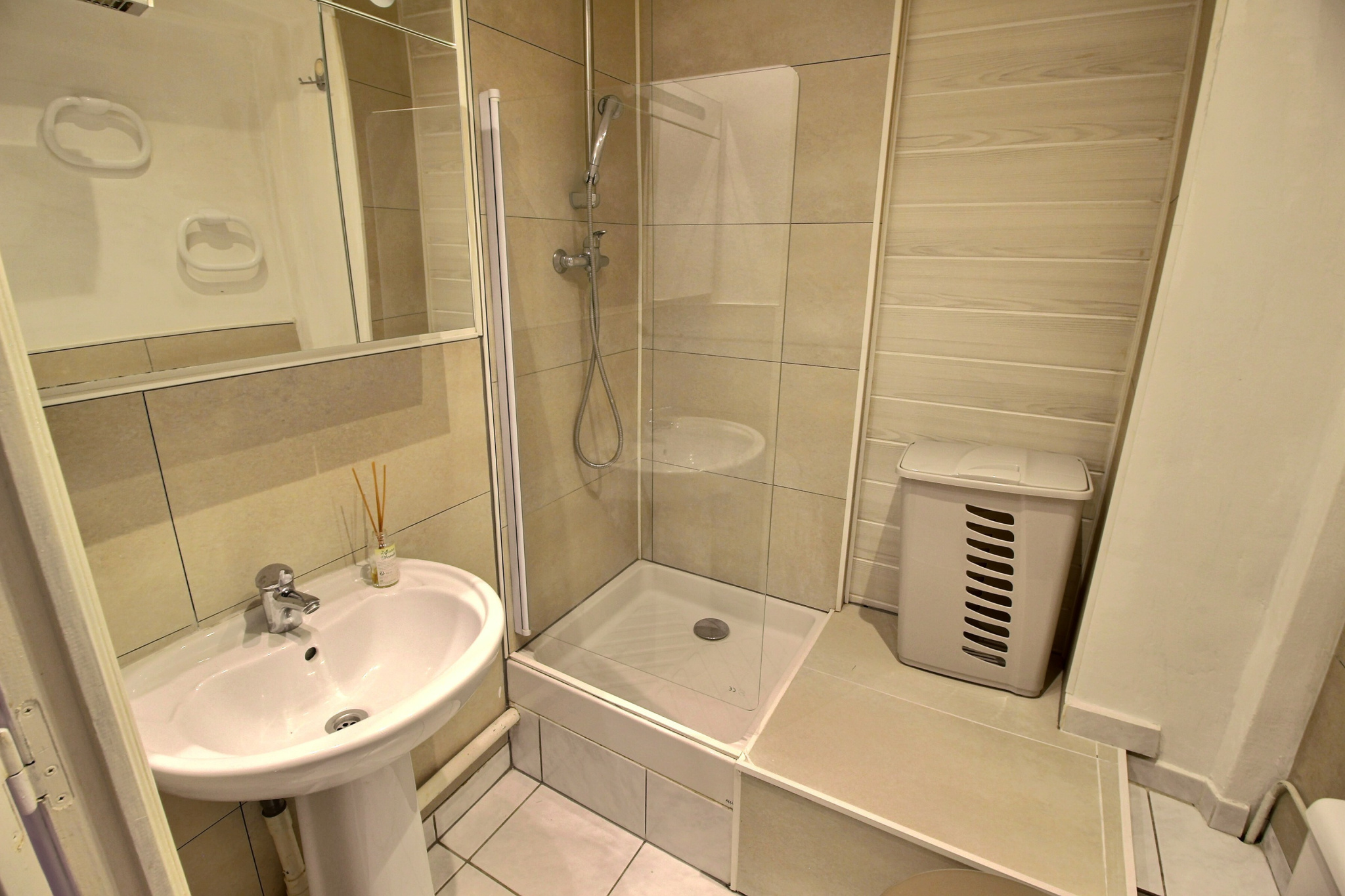 Location studio meublé avec coin nuit – Rue fesch à Ajaccio