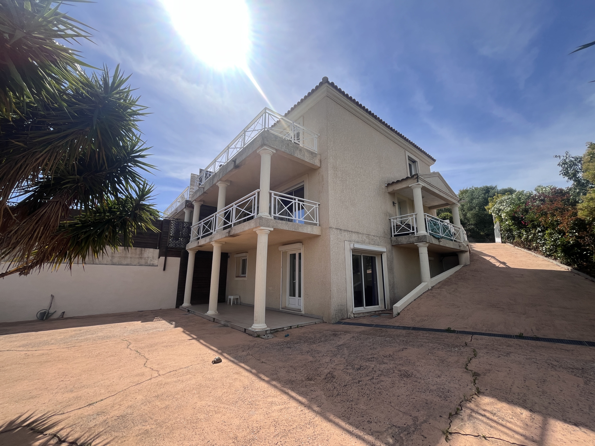 Vente maison T4 en duplex + T3 indépendant Vazzio