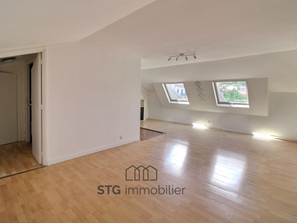 Studio à Ajaccio, hyper-centre, à vendre – photo 2 – STG Immobilier