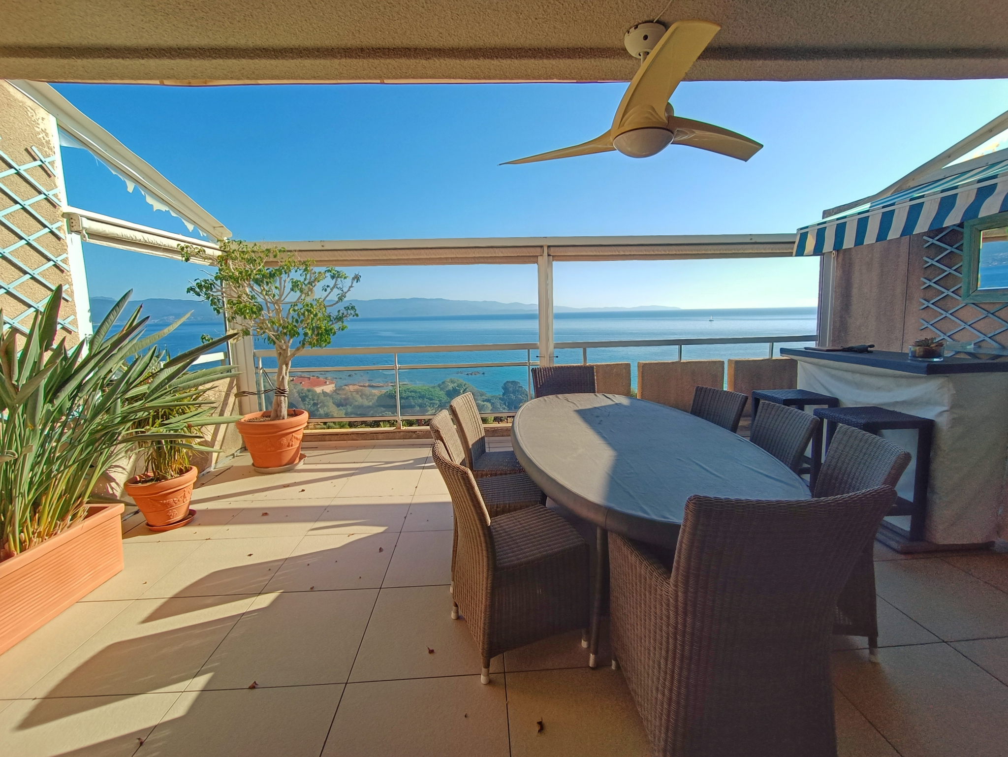 F4 toit terrasse barbicaja