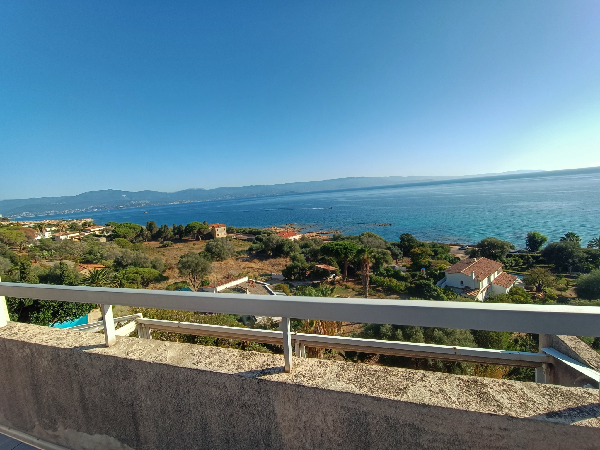 F4 toit terrasse barbicaja