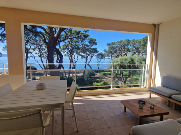 Exclusivité vente appartement F3 résidence la Pinède