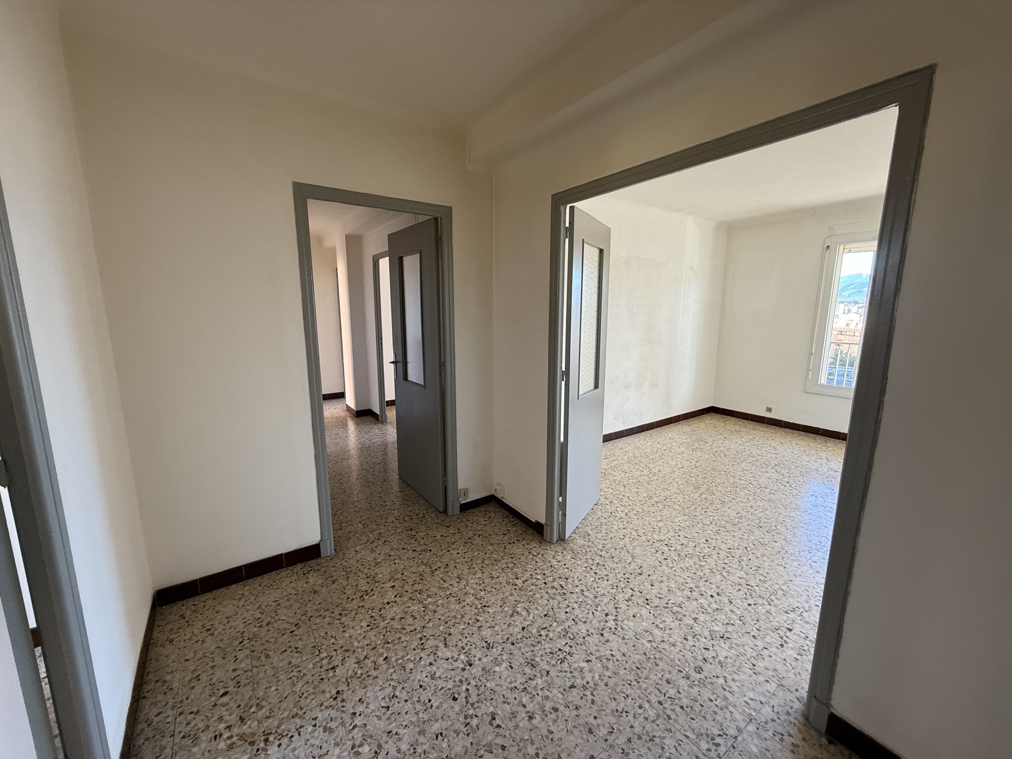 Appartement F4 avenue maréchal Moncey