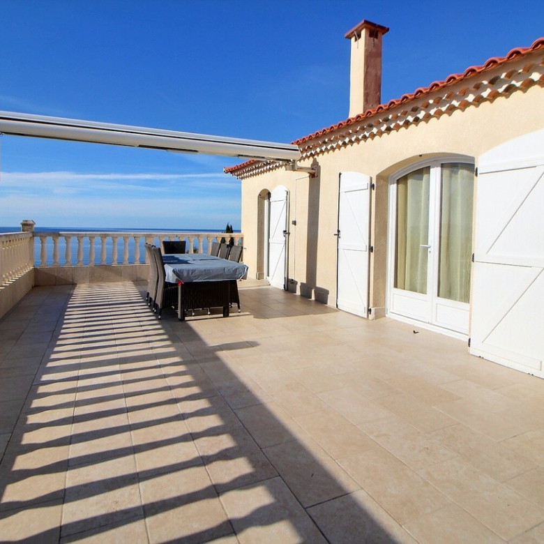 780