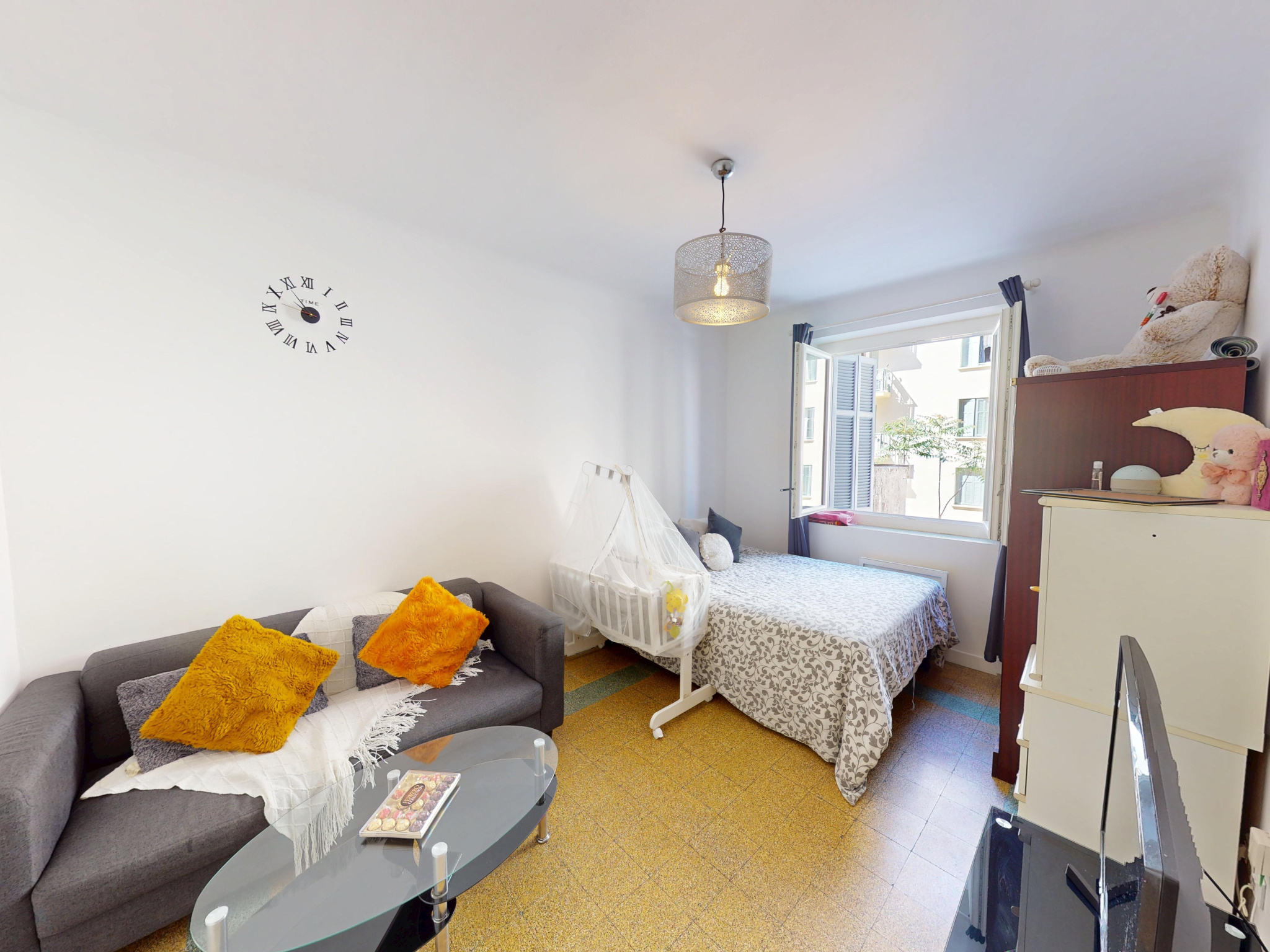 Studio F1 à Ajaccio, centre-ville, à vendre – photo 2 – STG Immobilier