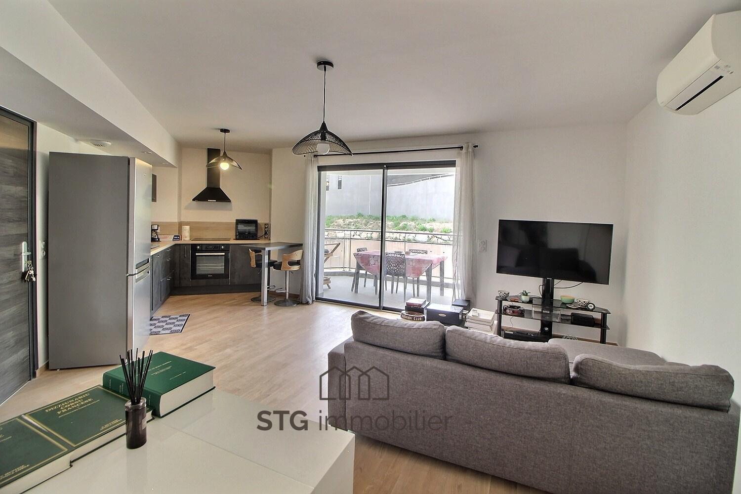 Appartement T2 à vendre à Ajaccio, entrée de ville, avec terrasse – STG Immobilier