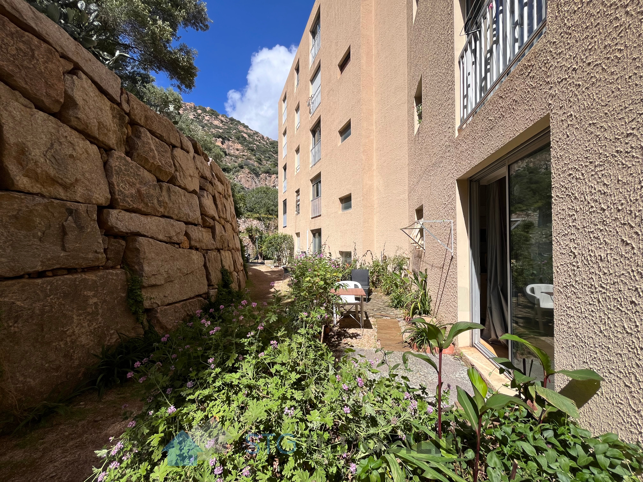 Exclusivité vente studio Route des Sanguinaires