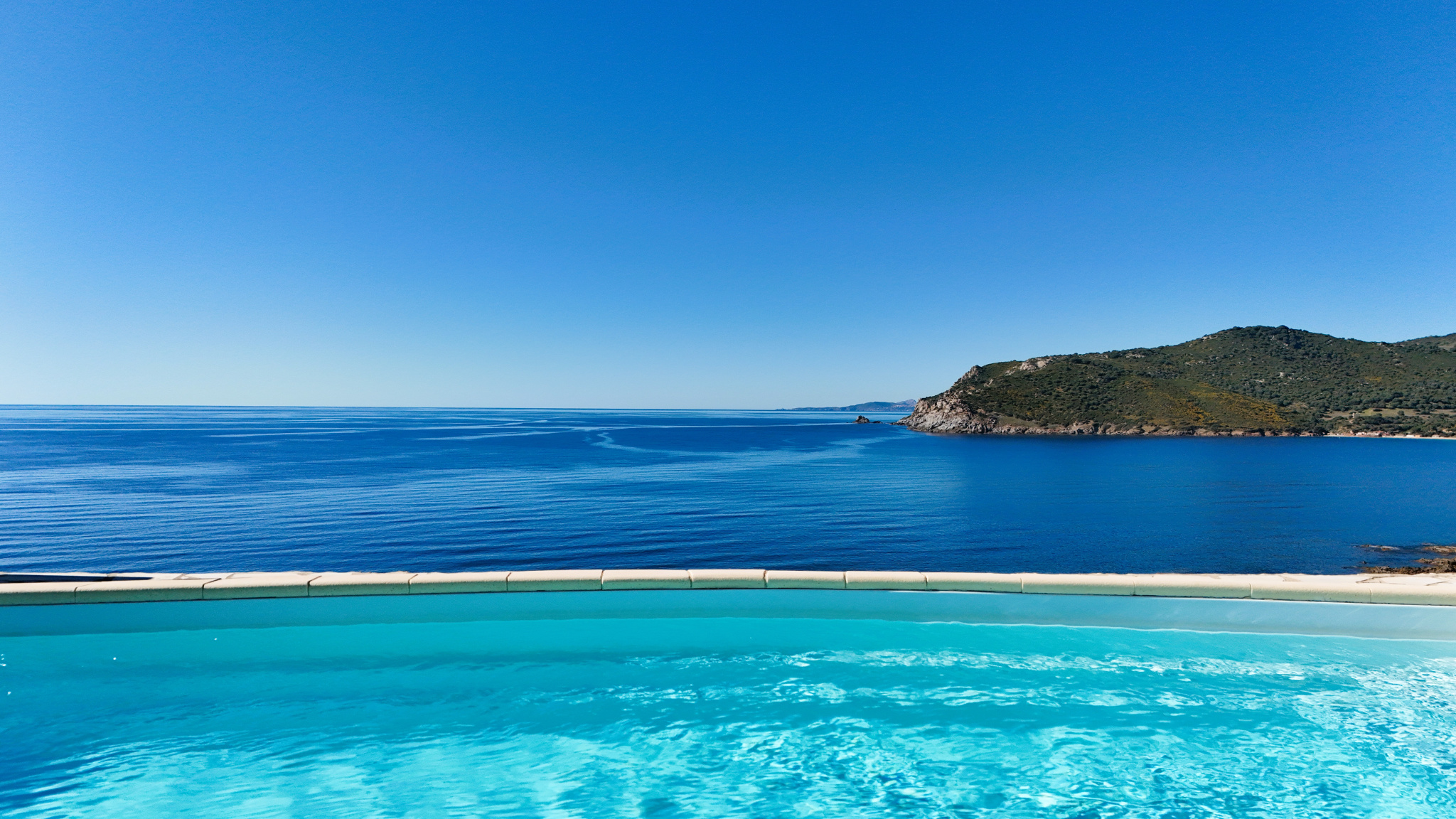 Deux villas vue mer à vendre à Villanova, proche plage – STG Immobilier