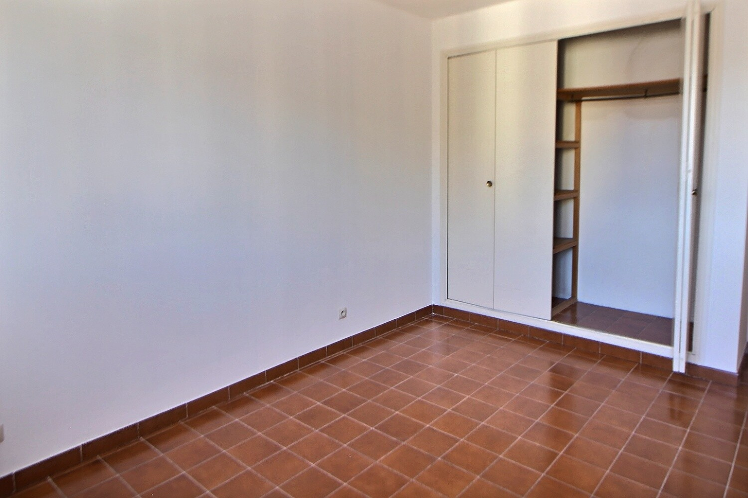 Appartement T4 à louer proche rocade, Ajaccio – photo 3 – STG Immobilier