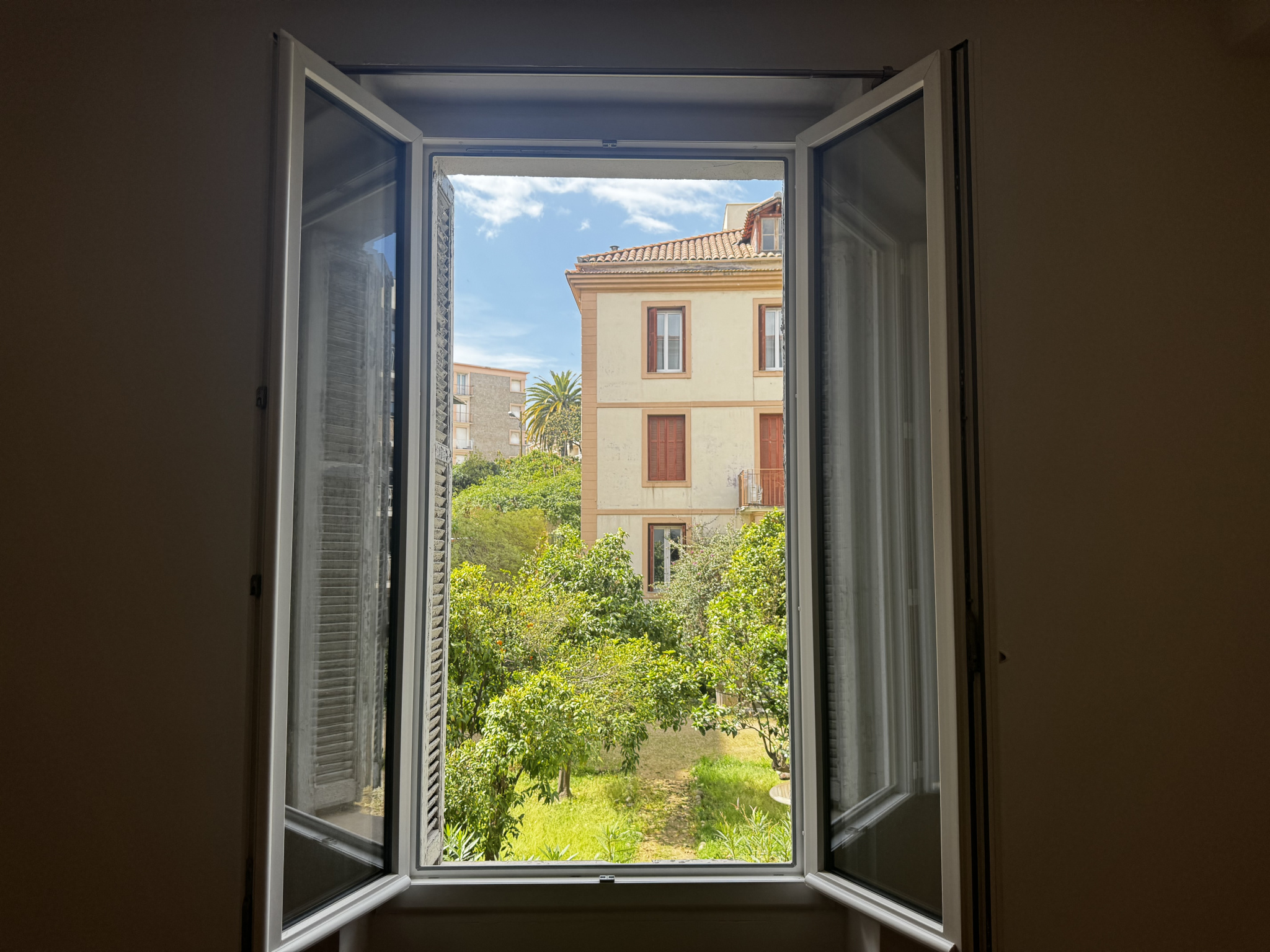Appartement F4 à Ajaccio (Cours Napoléon) à vendre – photo 2 – STG Immobilier