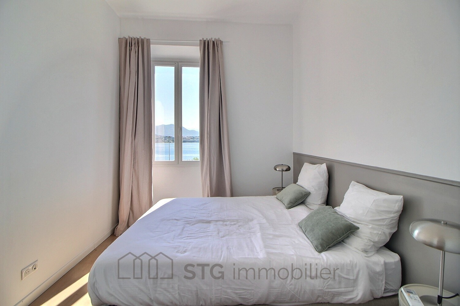 Vente appartement F3 dernier étage centre-ville Ajaccio