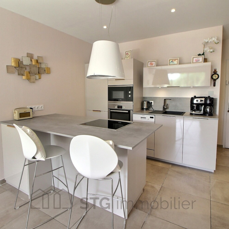Exclusivité vente appartement T2 route des Sanguinaires Sant