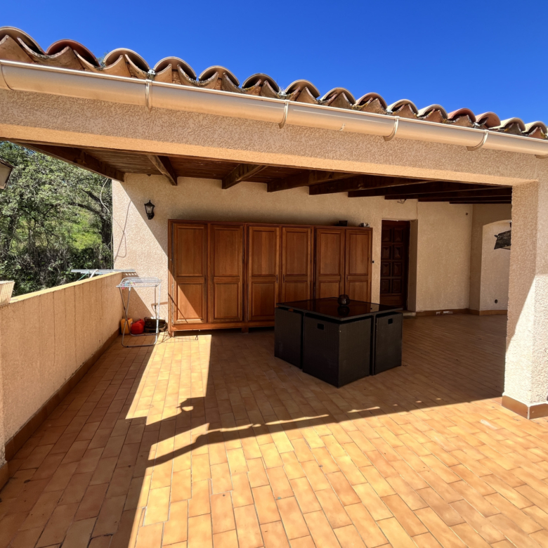 VENTE MAISON DE 147 M2 À AFA