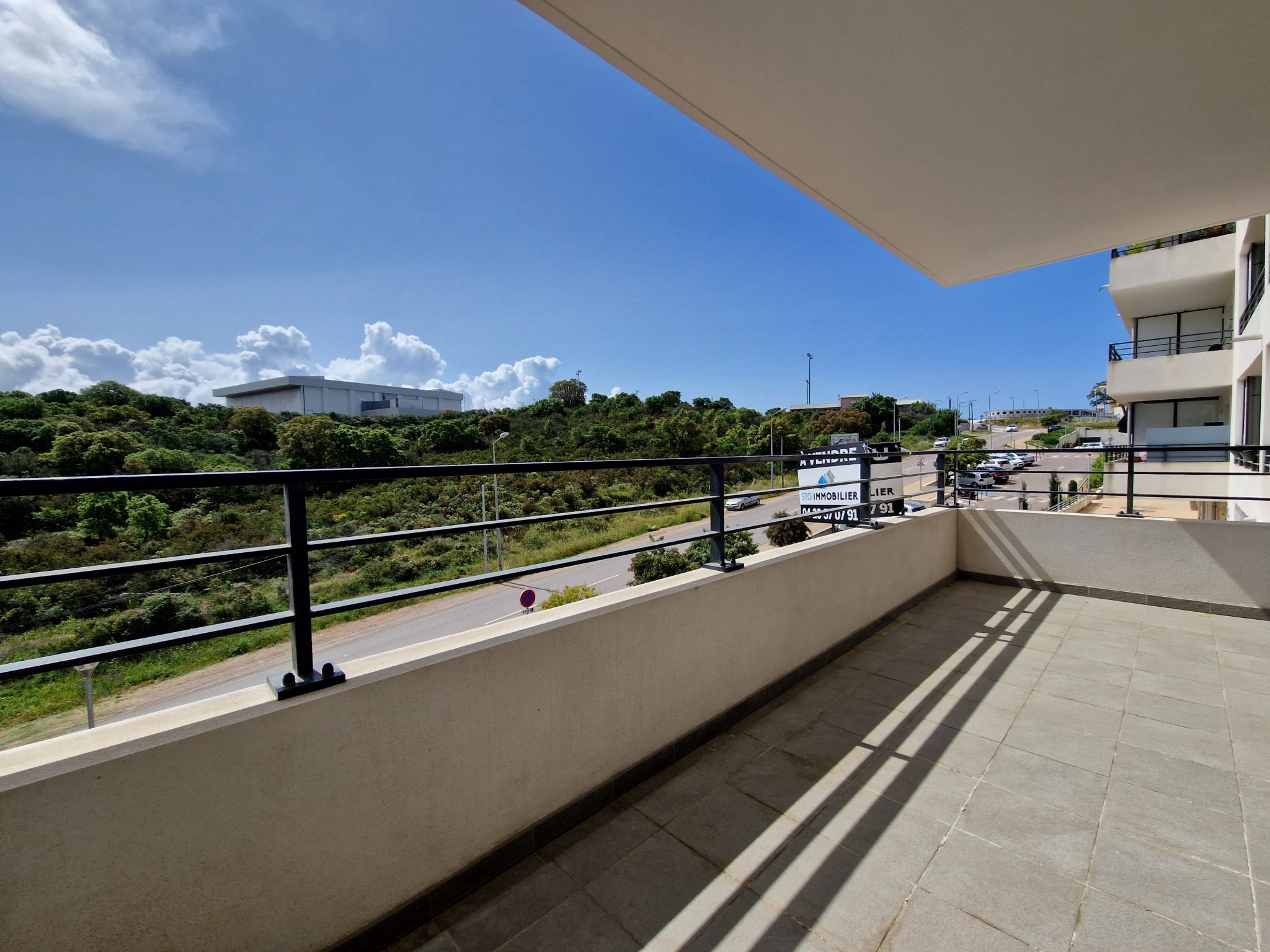 Location studio Stiletto avec grande terrasse