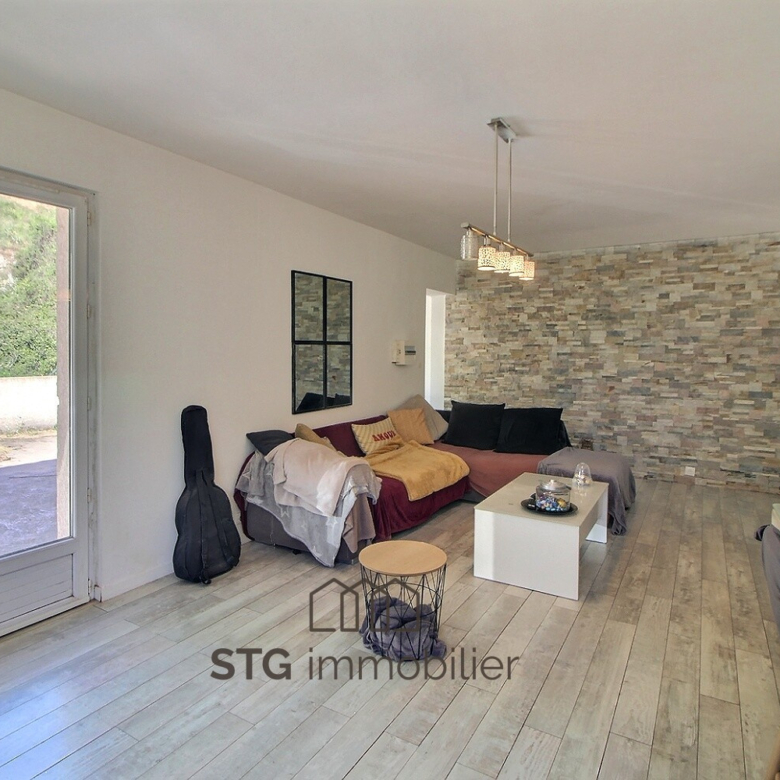 VENTE MAISON DE 147 M2 À AFA